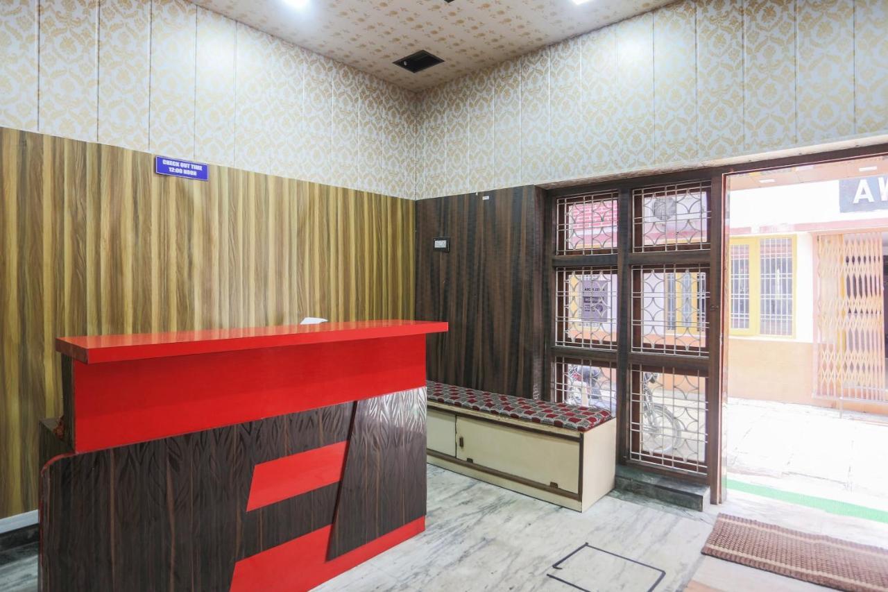 Oyo Tripureswari Guest House Пури Екстериор снимка